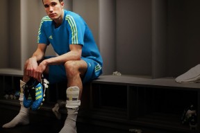 FIFA世界杯2026-詹姆斯连败十五场，独行侠教练帅位告急